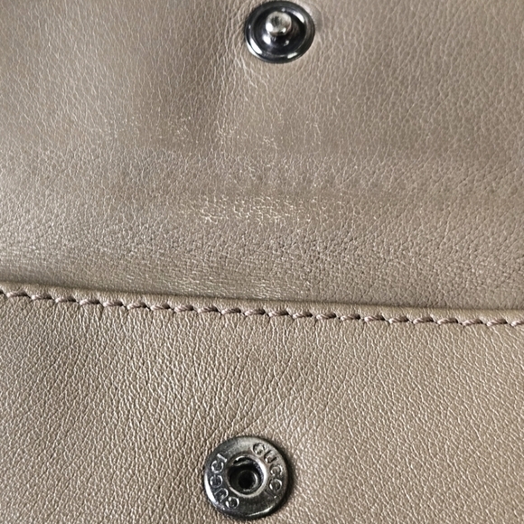 Gucci Leather Monogram Bi Fold Wallet in Beige and Silver - Picture 10 of 15